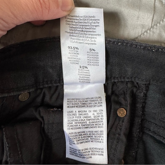 MOTHER The Insider Crop Step Fray | Size 29 - Picture 8 of 13